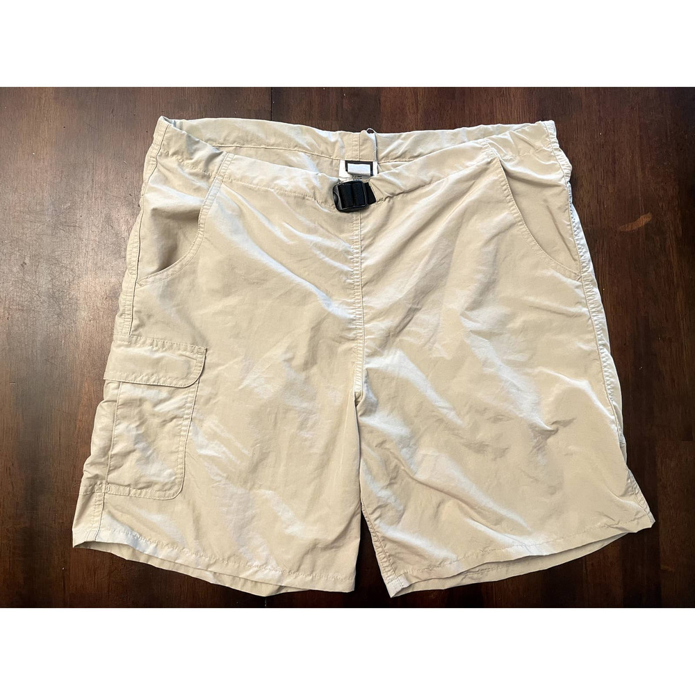 Mountain equipment co-op tan shorts Men's medium
